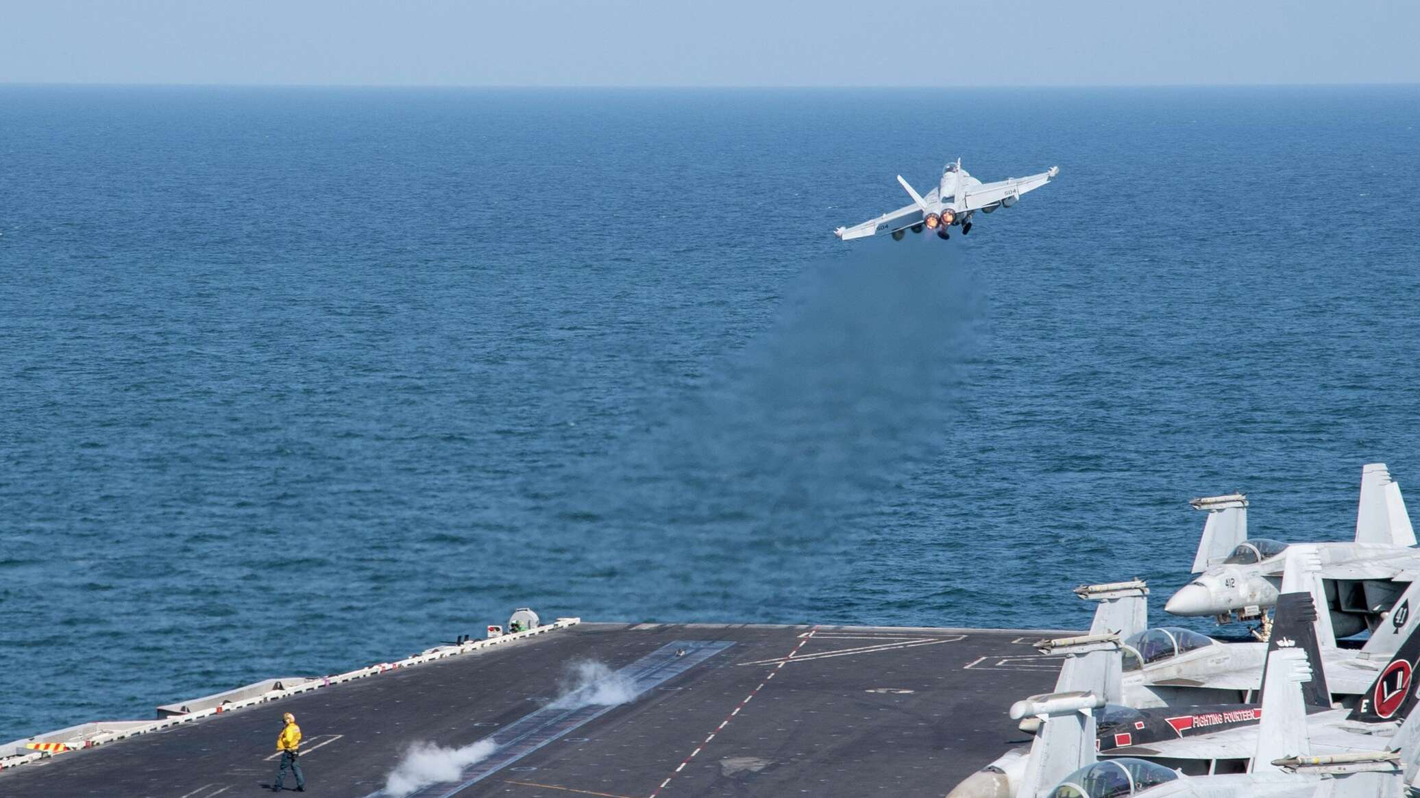 خبير لـ "سبوتنيك": غياب استراتيجية الخروج يورط واشنطن في حرب استنزاف مكلفة مع طهران