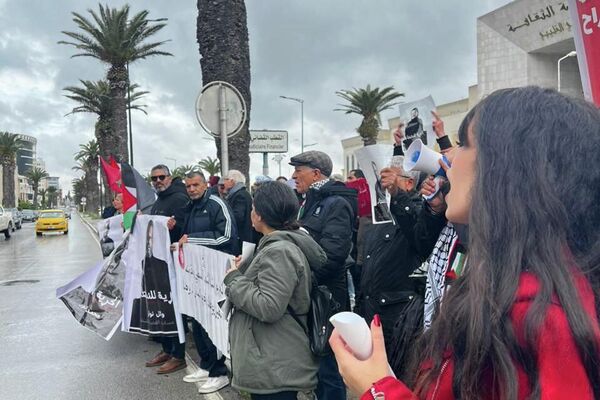 وقفة احتجاجية في تونس للمطالبة بإطلاق سراح نشطاء أسطول الصمود مارس 2026  - سبوتنيك عربي