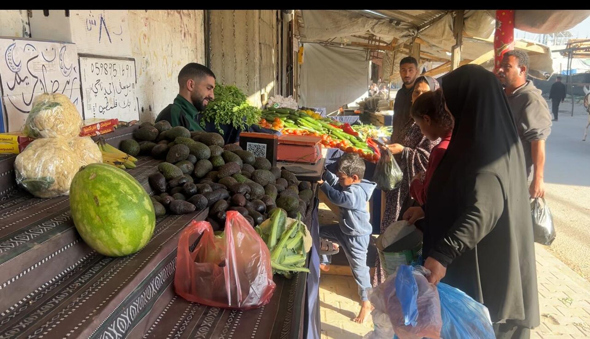 الحرب على إيران تلقي بظلالها على غزة وإسرائيل تعمق جراح القطاع بالحصار والخروقات   - سبوتنيك عربي, 1920, 17.03.2026