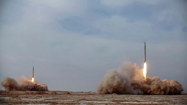 إطلاق صواريخ باليستية مضادة للسفن الحربية، الحرس الثوري الإيراني - سبوتنيك عربي