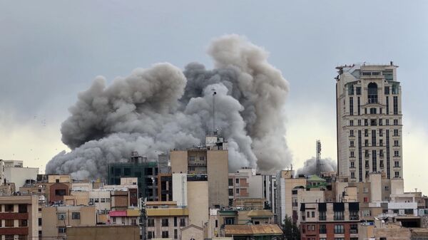 هجمات اٍسرائيلية أمريكية في العاصمة الإيرانية طهران - سبوتنيك عربي