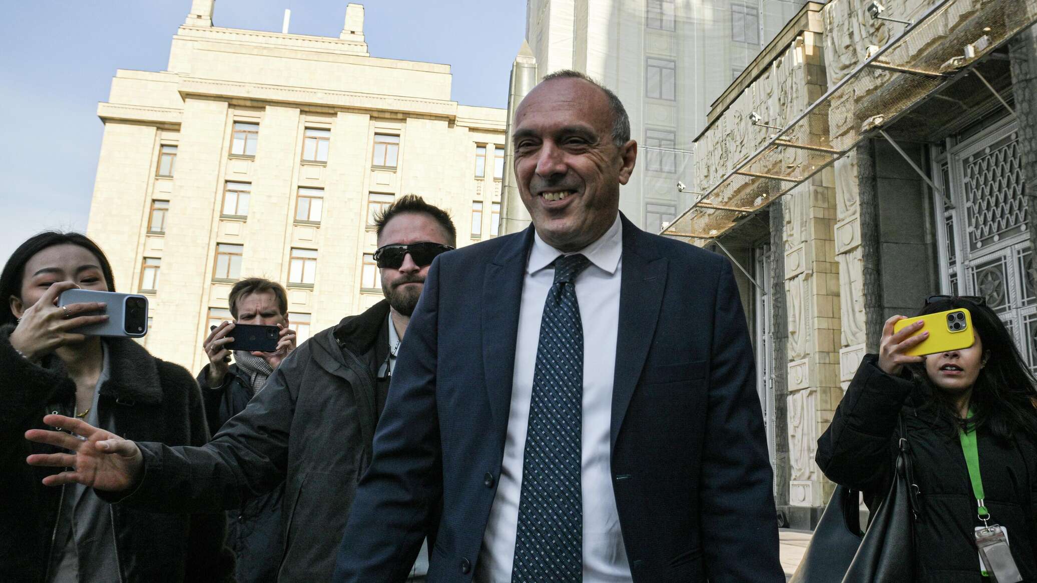 استدعاء السفير الإسرائيلي إلى الخارجية الروسية على خلفية الهجوم على صحفيي قناة "آر تي"