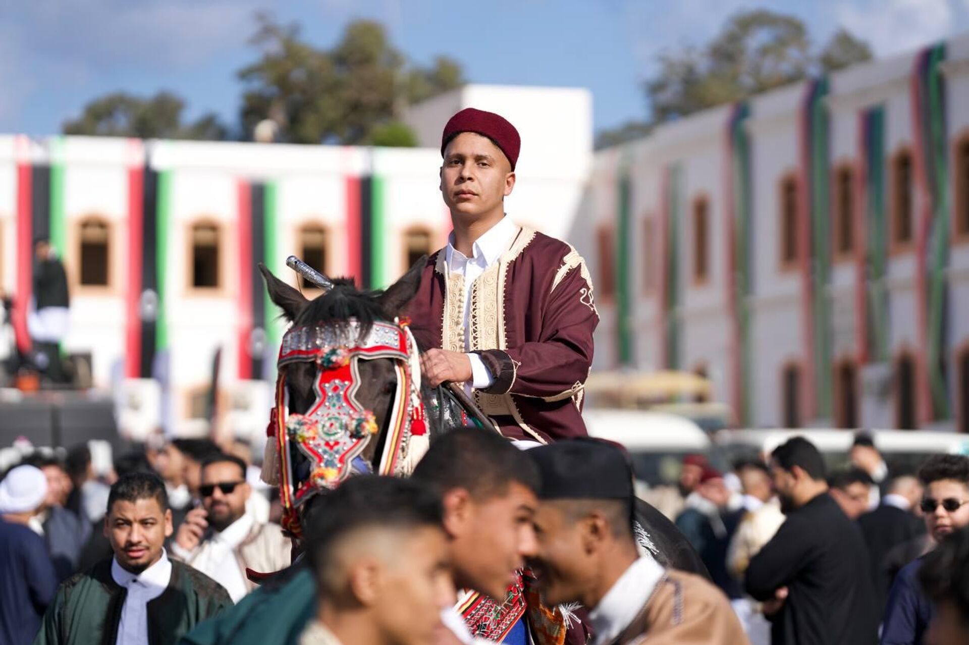 بنغازي الليبية تحتفي بعيد الفطر بمشهد وطني جامع في ساحة الكيش مارس 2025 بنغازي الليبية تحتفي بعيد الفطر بمشهد وطني جامع في ساحة الكيش مارس 2025 - سبوتنيك عربي, 1920, 20.03.2026