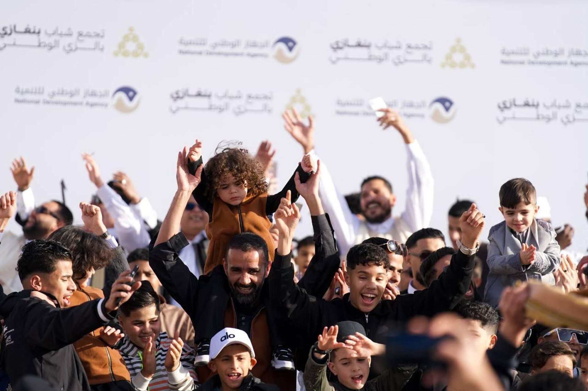 بنغازي الليبية تحتفي بعيد الفطر بمشهد وطني جامع في ساحة الكيش مارس 2025 بنغازي الليبية تحتفي بعيد الفطر بمشهد وطني جامع في ساحة الكيش مارس 2025 - سبوتنيك عربي, 1920, 20.03.2026