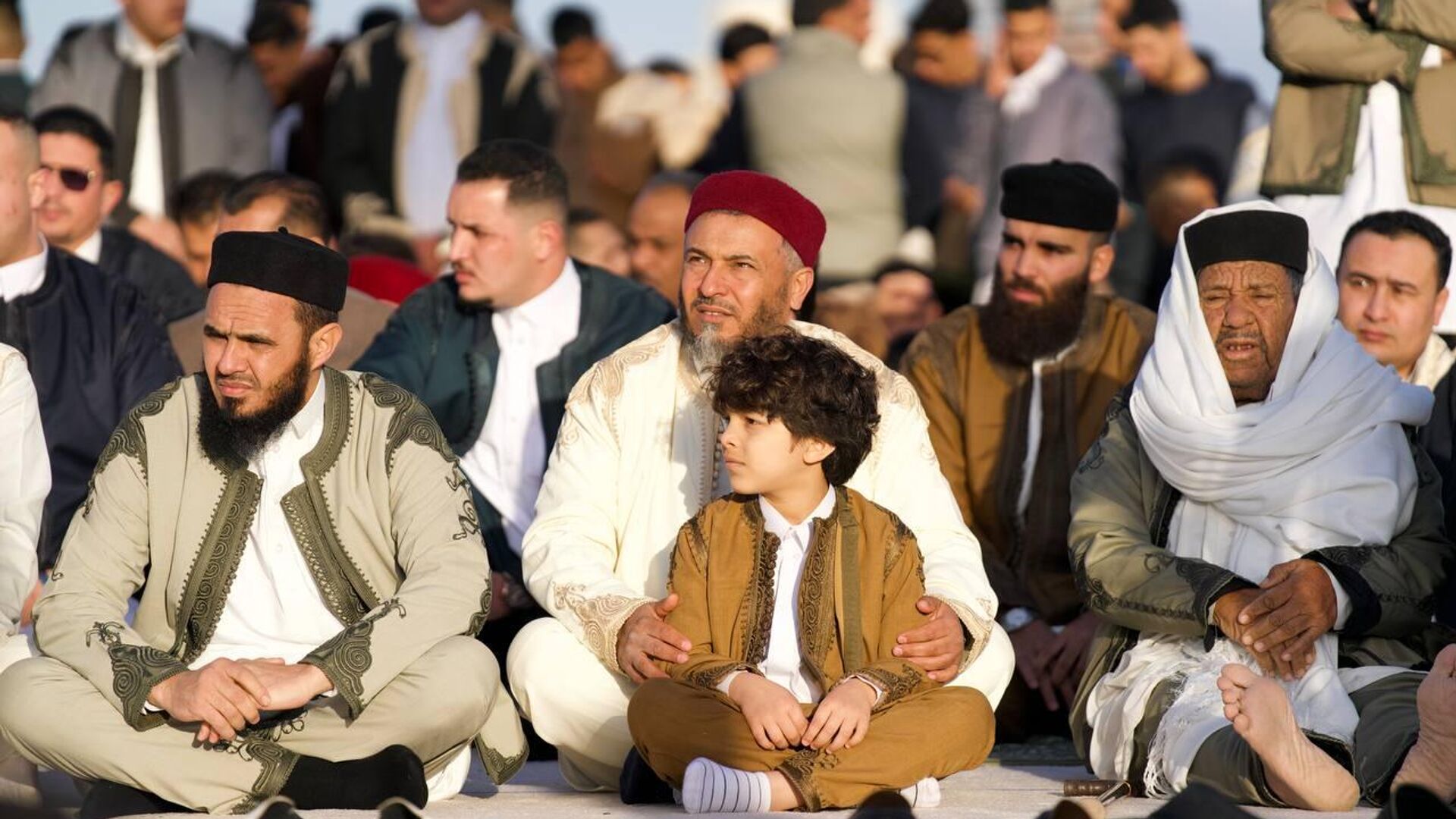 بنغازي الليبية تحتفي بعيد الفطر بمشهد وطني جامع في ساحة الكيش مارس 2025 بنغازي الليبية تحتفي بعيد الفطر بمشهد وطني جامع في ساحة الكيش مارس 2025 - سبوتنيك عربي, 1920, 20.03.2026