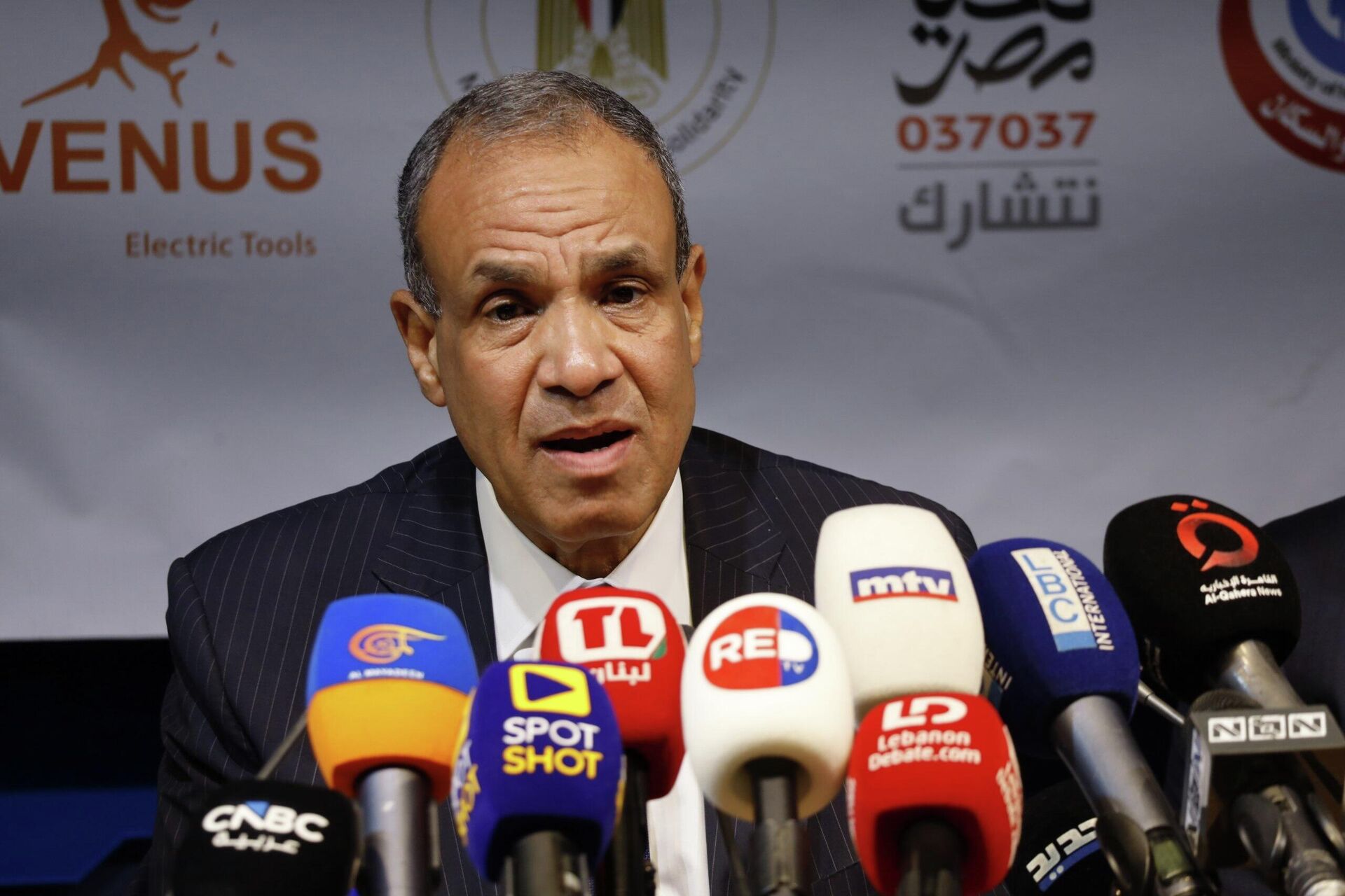 مصر تسلم لبنان 1000 طن من المساعدات الإنسانية لدعم النازحين جراء التصعيد الإسرائيلي - سبوتنيك عربي, 1920, 26.03.2026