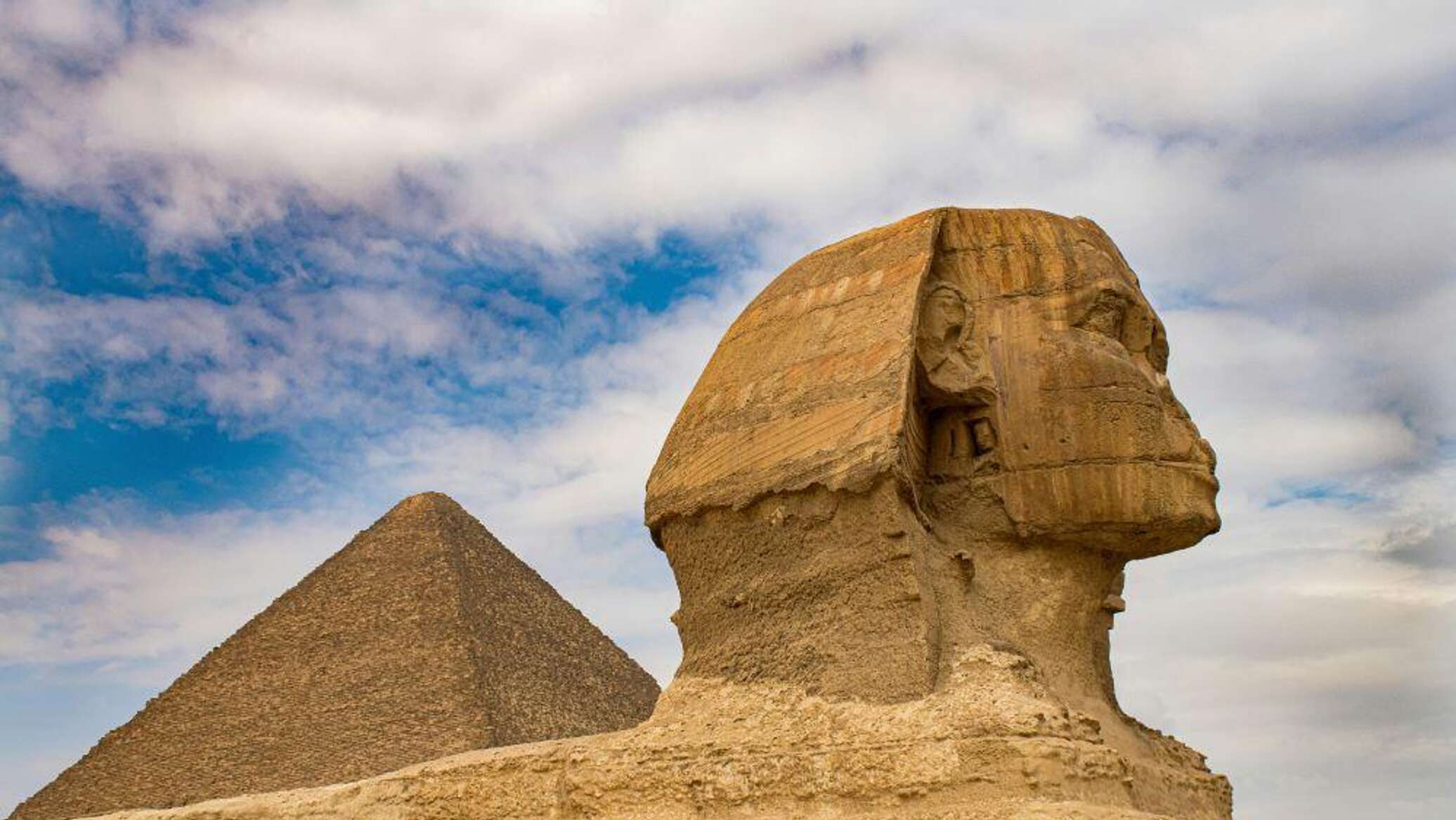 مزاعم اكتشاف "أبو الهول الثاني" أسفل أهرامات الجيزة تثير جدلا واسعا