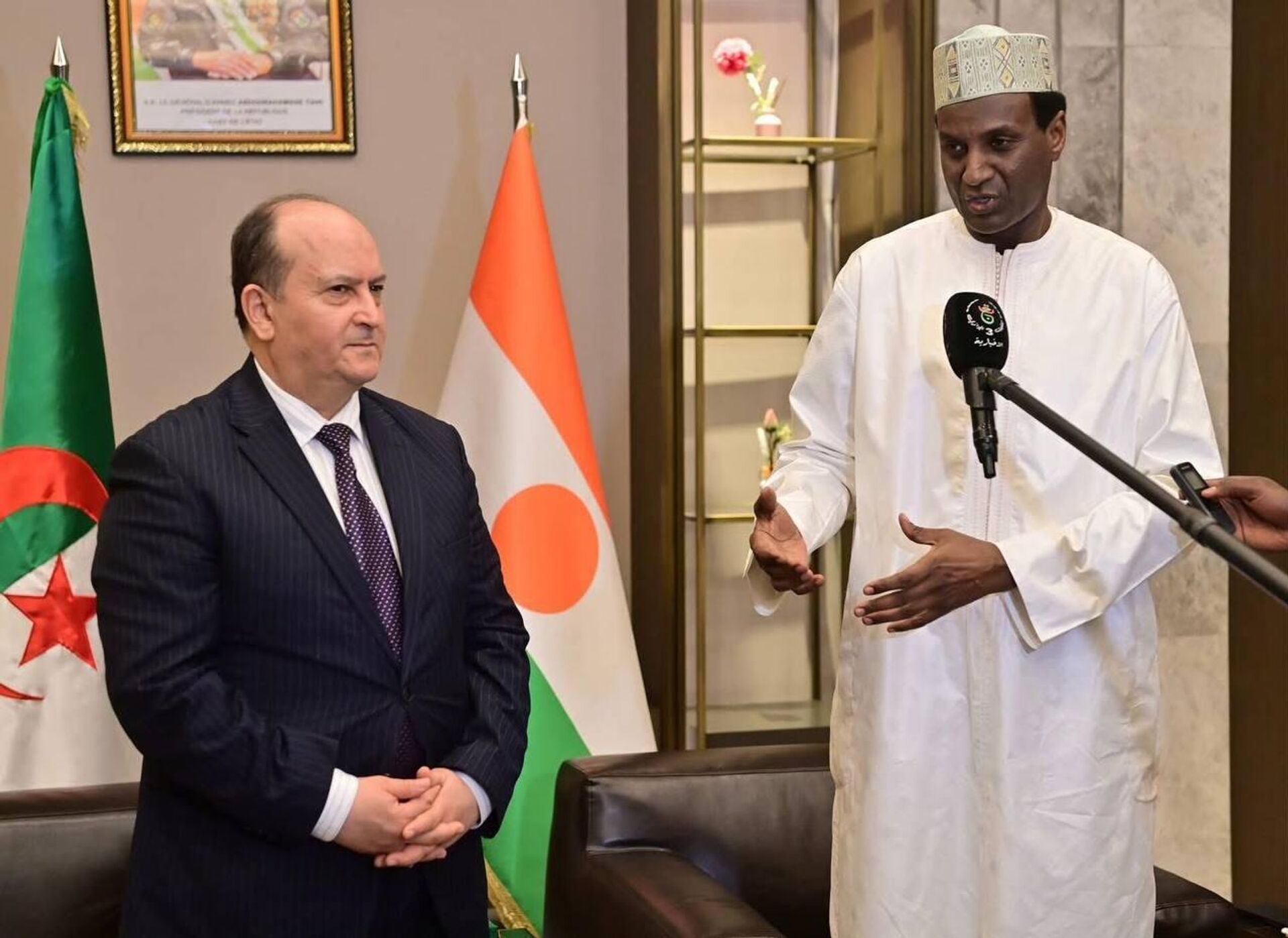 اتفاقيات نيامي… من التعاون الثنائي إلى هندسة محور سيادي الجزائر والنيجر يرسمان معالم قوة جنوب–جنوب جديدة - سبوتنيك عربي, 1920, 29.03.2026