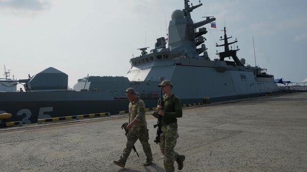 Корвет Громкий в составе отряда кораблей Тихоокеанского флота ВМФ России в Индонезии - سبوتنيك عربي