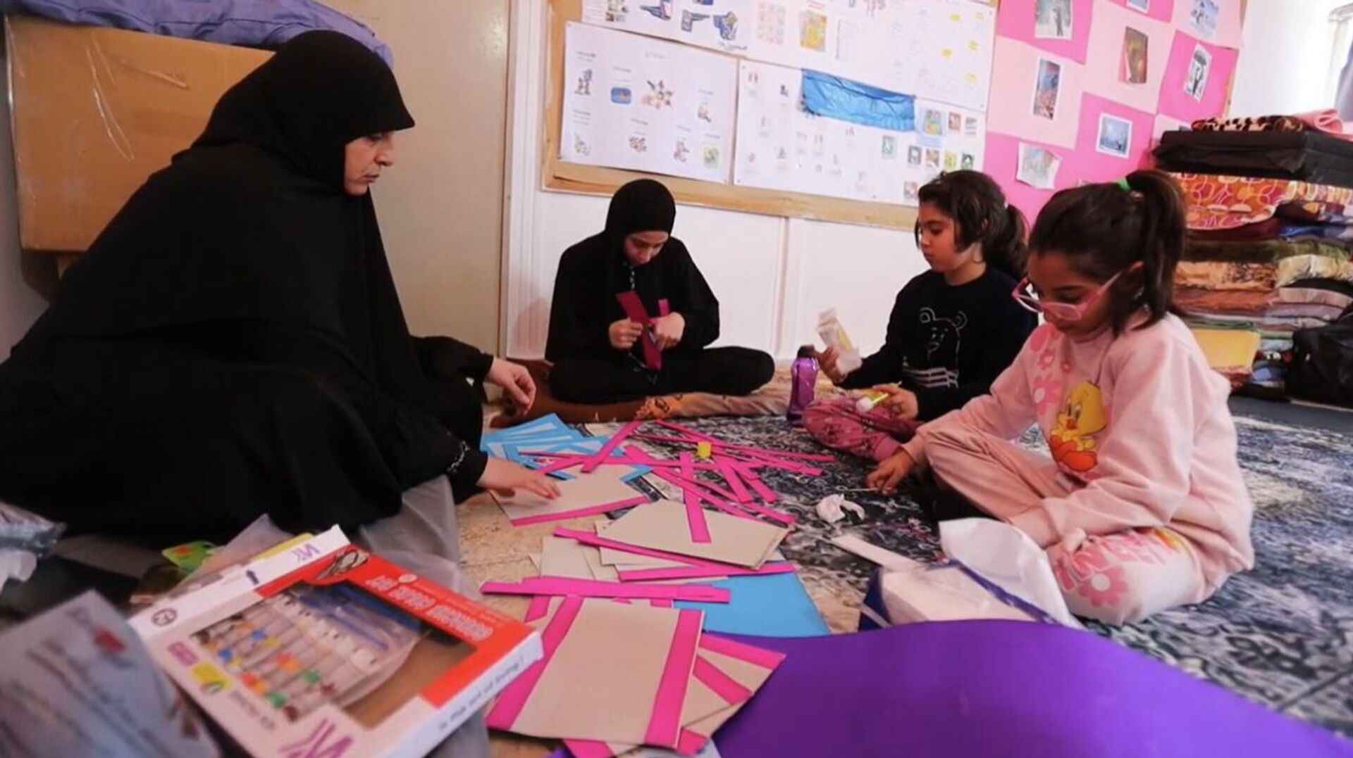 لبنان... التعليم مستمر رغم الحرب والامتحانات بلا قرار نهائي
 - سبوتنيك عربي, 1920, 02.04.2026