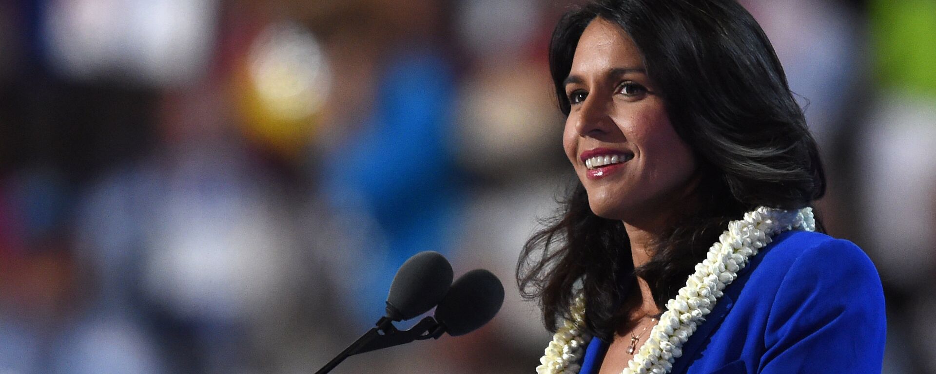 US Representative Tulsi Gabbard speaks during Day 2 of the Democratic National Convention at the Wells Fargo Center in Philadelphia, Pennsylvania, July 26, 2016 - سبوتنيك عربي, 1920, 02.04.2026
