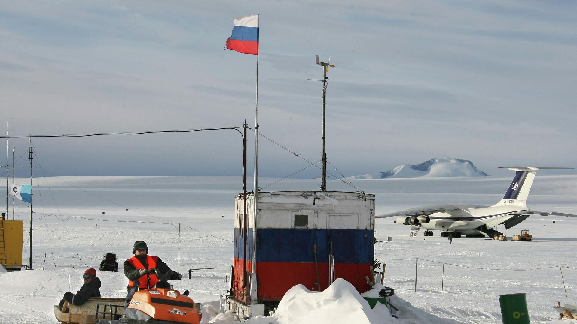علماء روس يكتشفون منطقة جغرافية جديدة في القارة القطبية الجنوبية    - سبوتنيك عربي, 1920, 04.04.2026