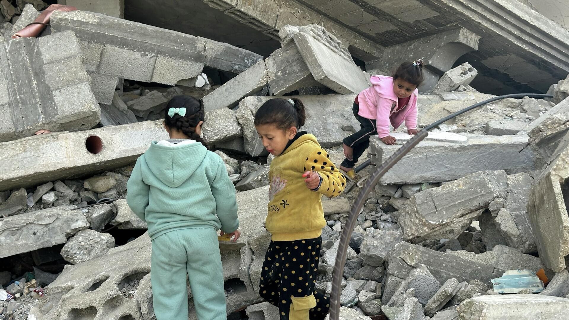 يوم الطفل الفلسطيني ... واقع إنساني صعب وأحلام بسيطة بالتعليم والحياة بلا مشقة   - سبوتنيك عربي, 1920, 06.04.2026