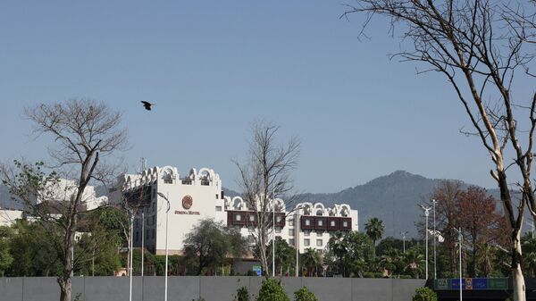 Отель Serena во время подготовки к визиту делегация Ирана и США для мирных переговоров в Пакистане - سبوتنيك عربي