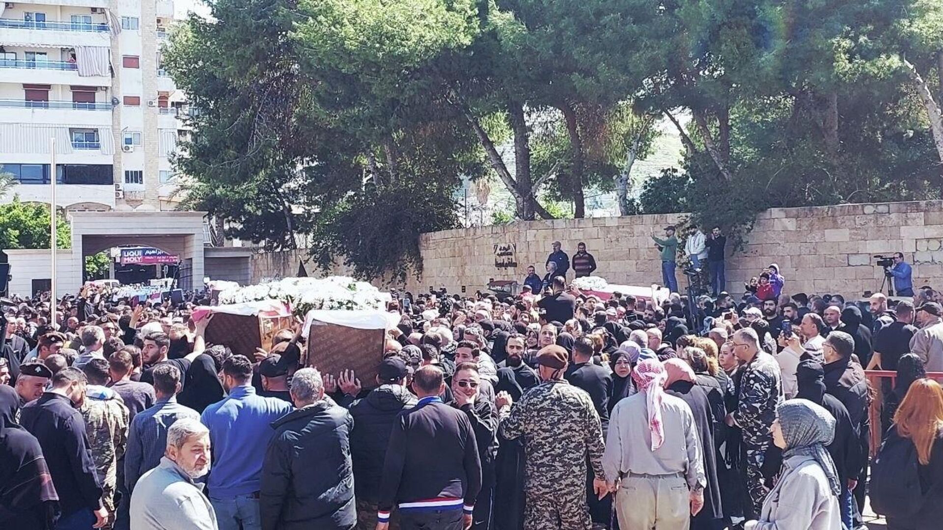 صيدا تؤبن ضحايا مجزرة سراي النبطية الـ13 بمشاركة رسمية وأمني - سبوتنيك عربي, 1920, 11.04.2026