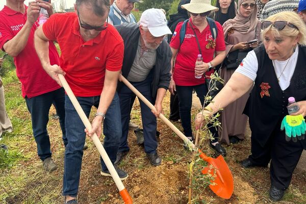 “حديقة الذاكرة”… حين تلتقي الجذور بالتاريخ لتعزيز الصداقة الجزائرية الروسية 2026 - سبوتنيك عربي