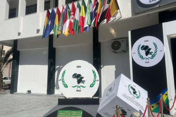 ليبيا تعيد افتتاح مقر تجمع دول الساحل والصحراء في العاصمة طرابلس بحضور وفود أفريقية 2026 - سبوتنيك عربي