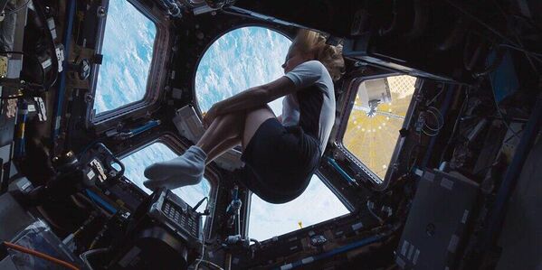 لقطة من فيلم "التحدي". أول فيلم روائي في العالم يحتوي على مشاهد تم تصويرها في الفضاء. - سبوتنيك عربي