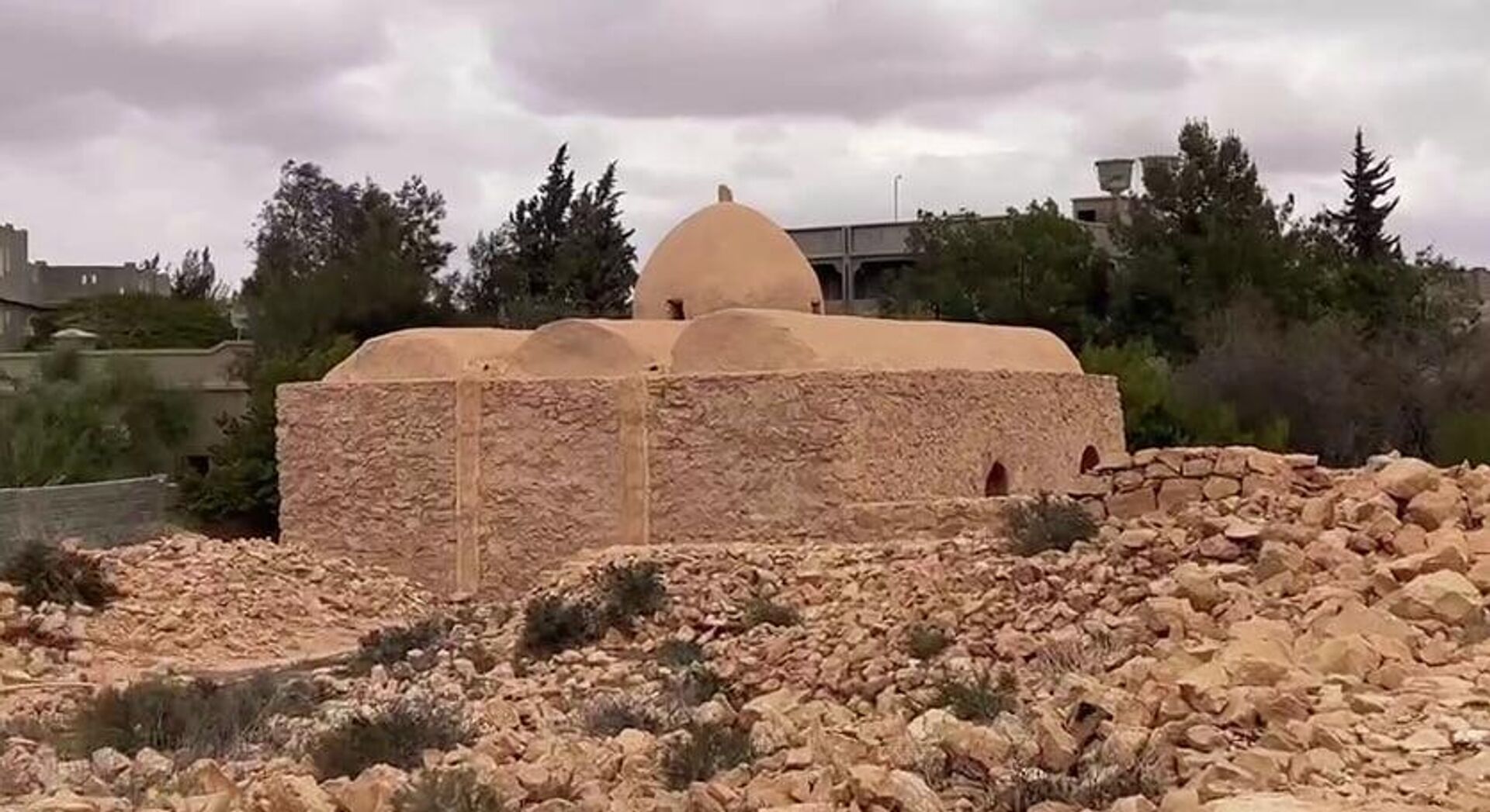 قصر بن تليس التاريخي.. إرث شاهد على حضارات ليبيا يواجه خطر الاندثار - سبوتنيك عربي, 1920, 15.04.2026