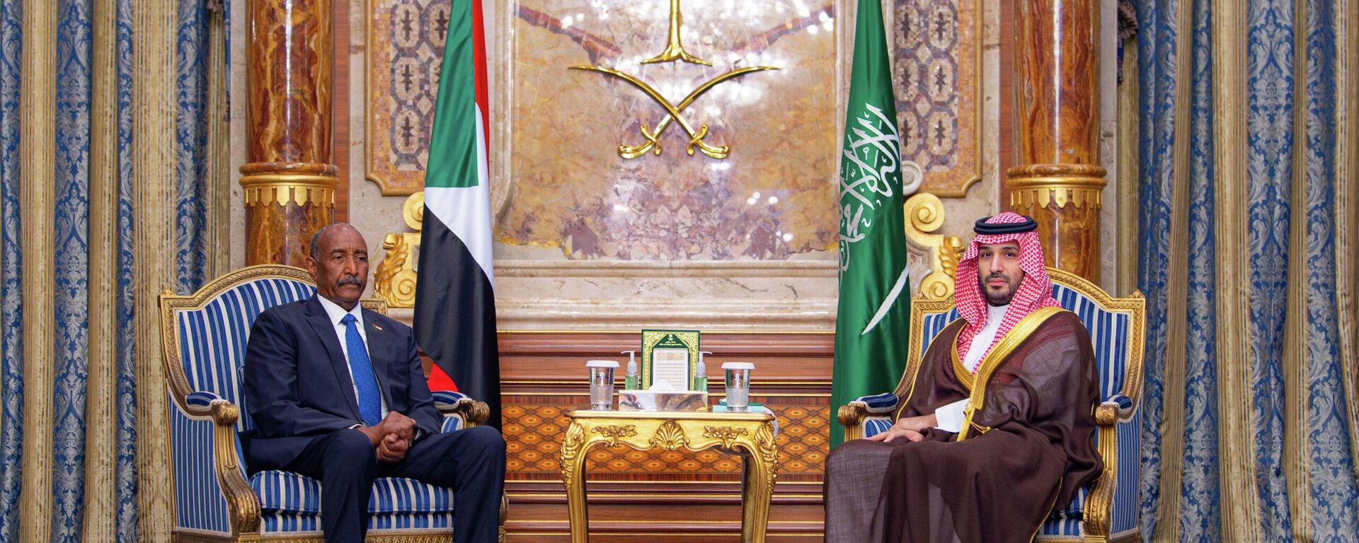 ولي العهد السعودي الأمير محمد بن سلمان ورئيس مجلس السيادة السوداني عبد الفتاح البرهان - سبوتنيك عربي, 1920, 20.04.2026