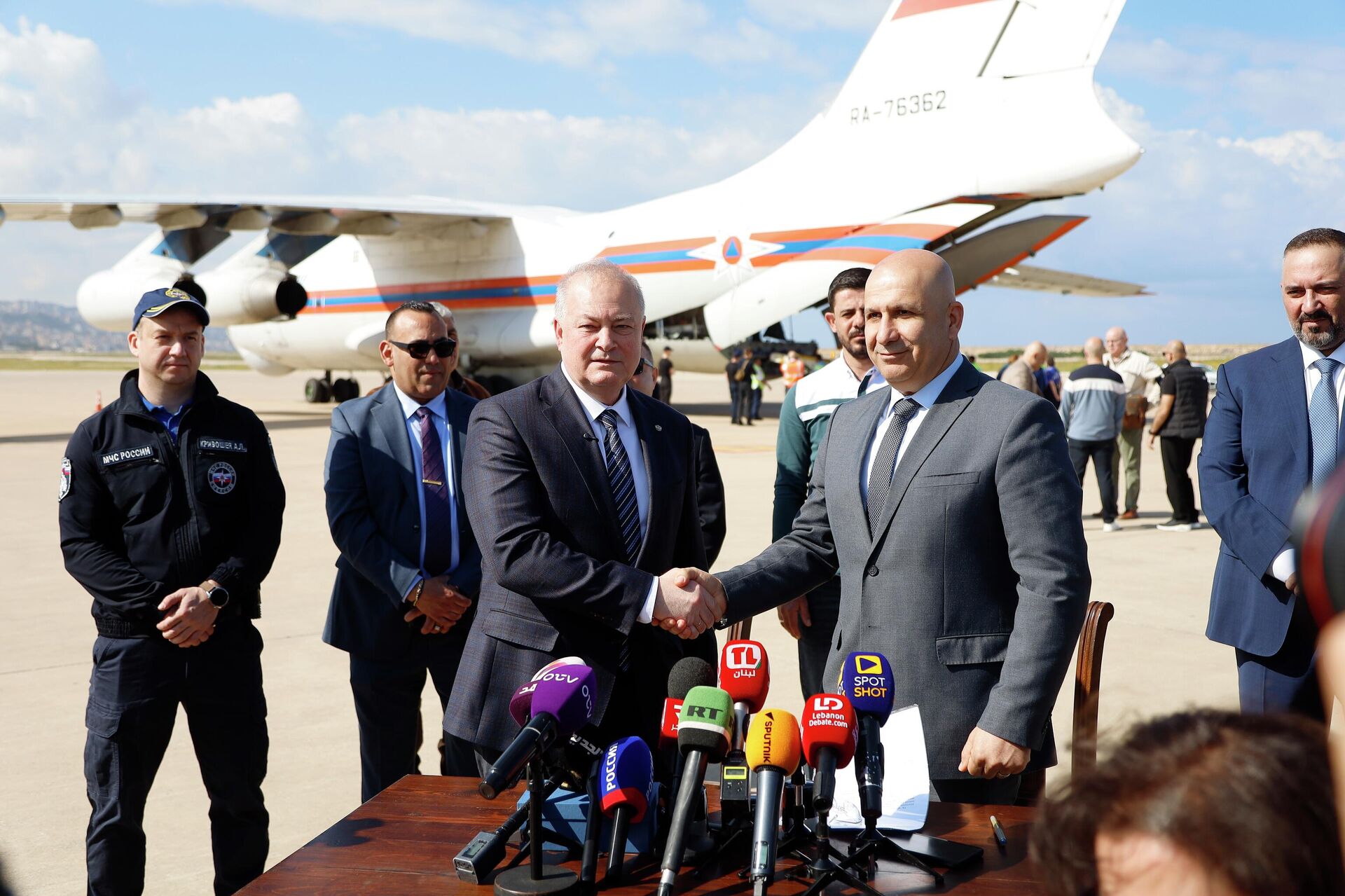 سبوتنيك ترصد لحظة وصول طائرة المساعدات الروسية إلى لبنان  - سبوتنيك عربي, 1920, 21.04.2026