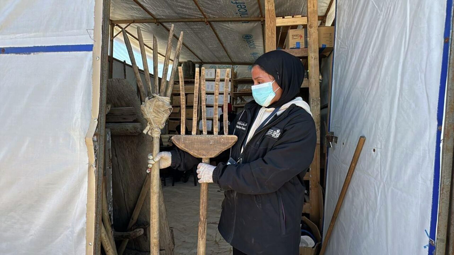 حراس التراث ينتشلون مخطوطات وآثار غزة من تحت الركام - سبوتنيك عربي, 1920, 22.04.2026