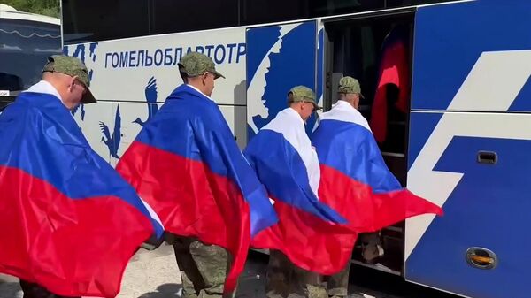 الدفاع الروسية تعلن عودة 193 عسكريا روسيا من الأسر في أوكرانيا  - سبوتنيك عربي