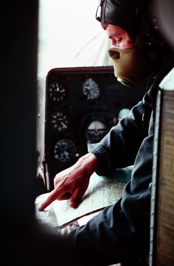 استخدم القائمون على إزالة آثار الحادث طائرات مروحية لقياس مستويات الإشعاع وتطهير المنطقة - سبوتنيك عربي