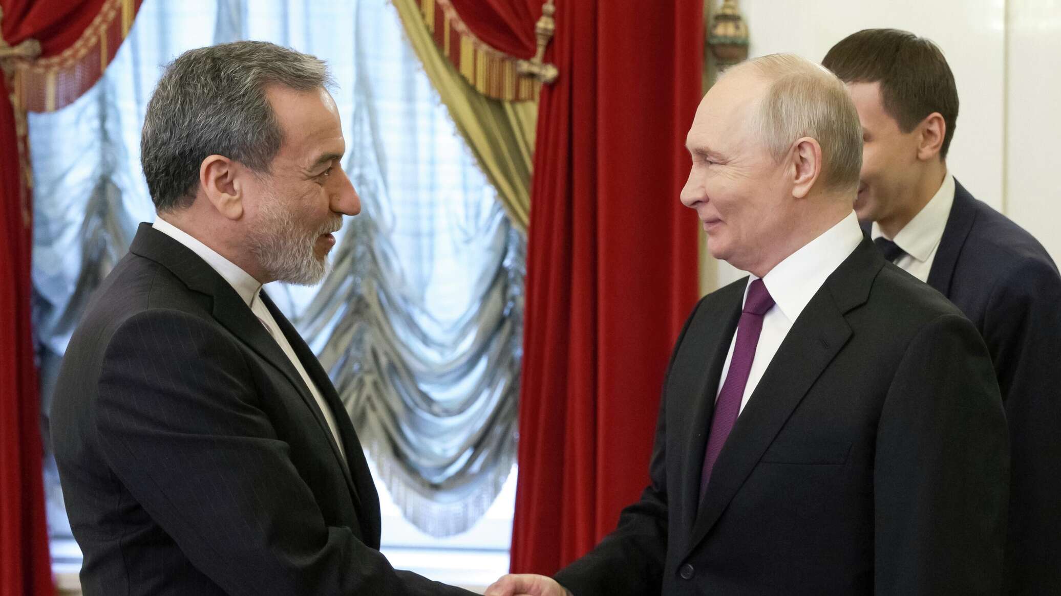 بوتين: تلقيت رسالة من المرشد الأعلى الإيراني