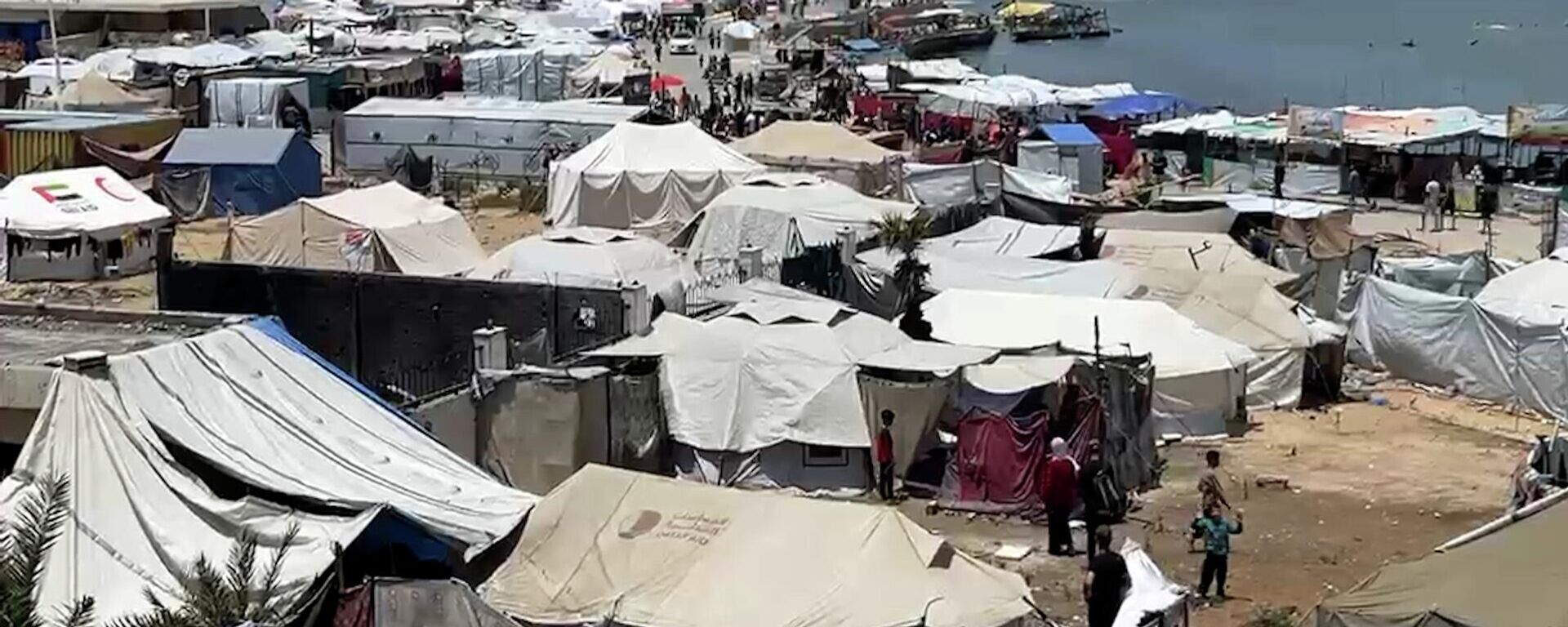خلف الخط الأصفر بيوت تختفي وحدود تٌرسم والنازحون في غزة يتمسكون بحلم العودة   - سبوتنيك عربي, 1920, 05.05.2026