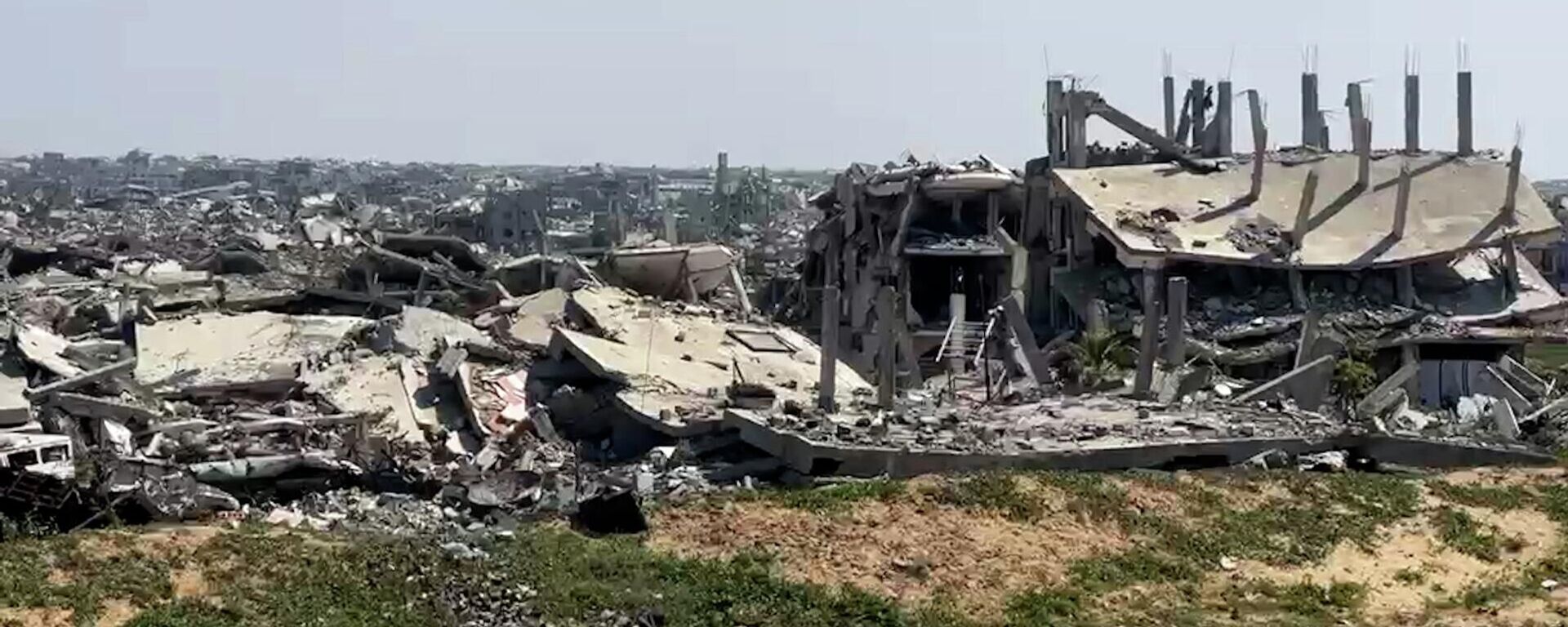 خلف الخط الأصفر بيوت تختفي وحدود تٌرسم والنازحون في غزة يتمسكون بحلم العودة   - سبوتنيك عربي, 1920, 30.04.2026
