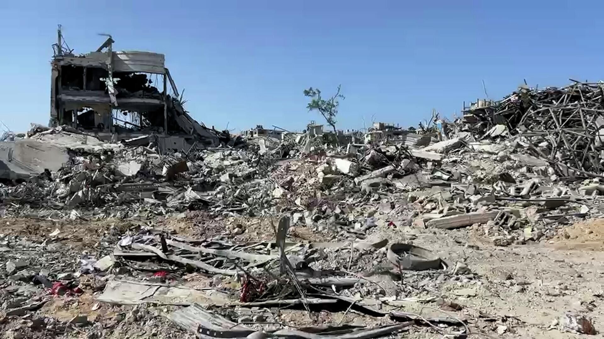 خلف الخط الأصفر بيوت تختفي وحدود تٌرسم والنازحون في غزة يتمسكون بحلم العودة   - سبوتنيك عربي, 1920, 28.04.2026