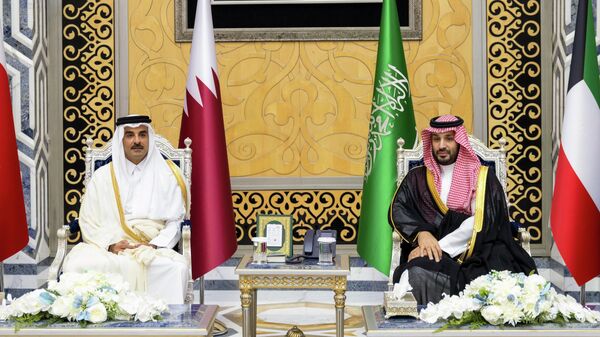 ولي العهد السعودي محمد بن سلمان وأمير قطر تميم بن حمد آل ثاني - سبوتنيك عربي