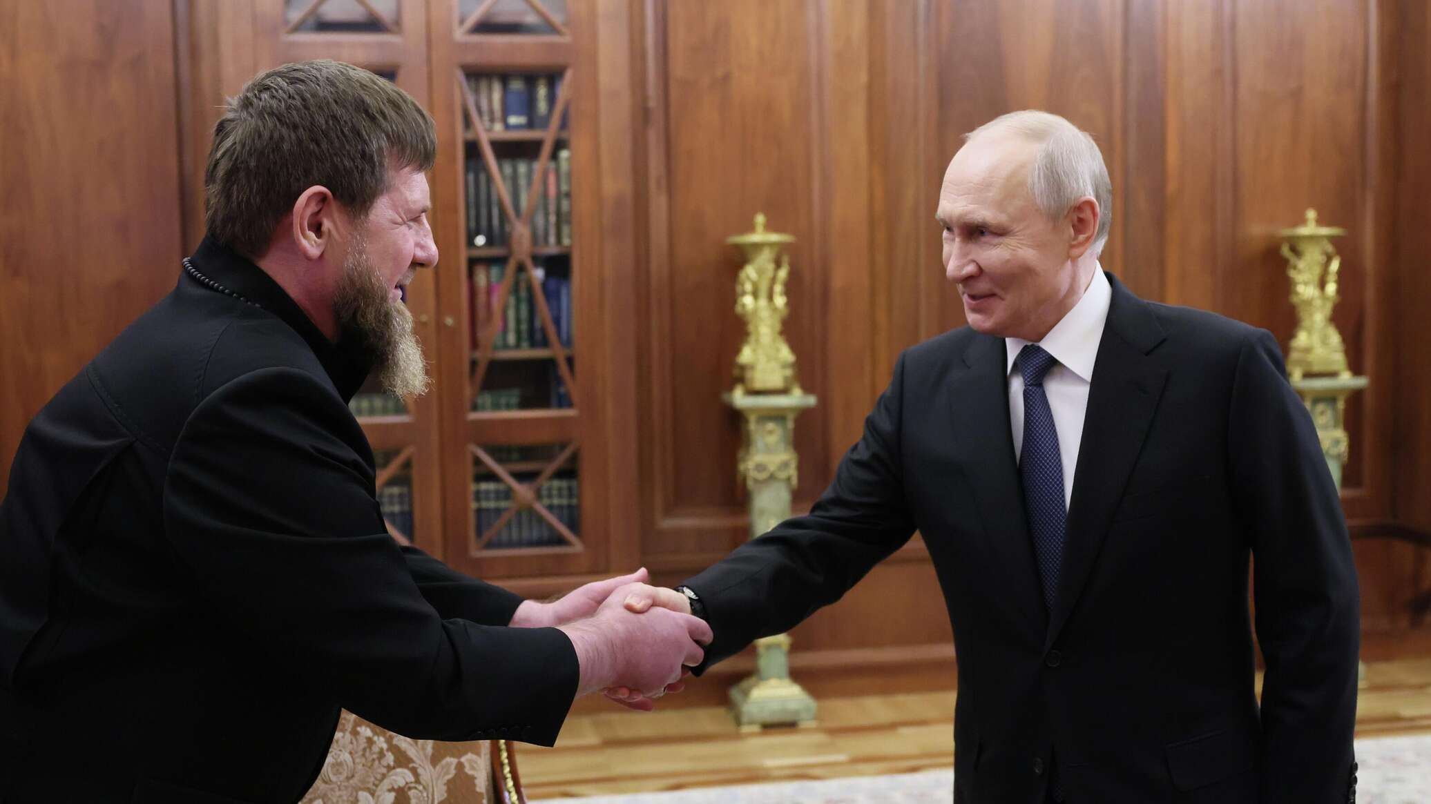 بوتين: المقاتلون الشيشان يحاربون ببسالة في العملية العسكرية الخاصة