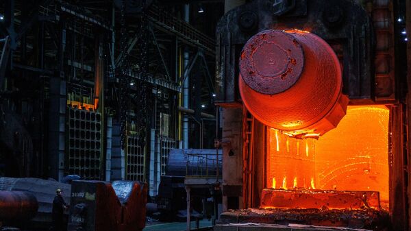Компания АЭМ-Спецсталь (машиностроительный дивизион Росатома) приступила к ковке заготовок для корпуса реактора первого блока АЭС Пакш-2 в Венгрии - سبوتنيك عربي