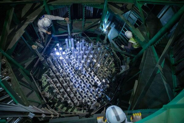 صورة توثق أعمال الاختبار الهيدروليكي لأنظمة ومعدات الدائرة الرئيسية في الوحدة 1 من محطة "روبور" للطاقة النووية. - سبوتنيك عربي