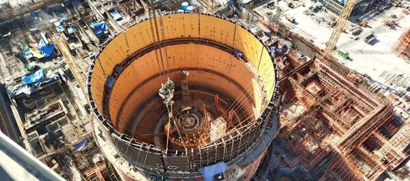 الانتهاء من تركيب الطبقة الثالثة من غلاف الاحتواء الداخلي في وحدة الطاقة رقم 2 في محطة الضبعة للطاقة النووية في مصر. - سبوتنيك عربي