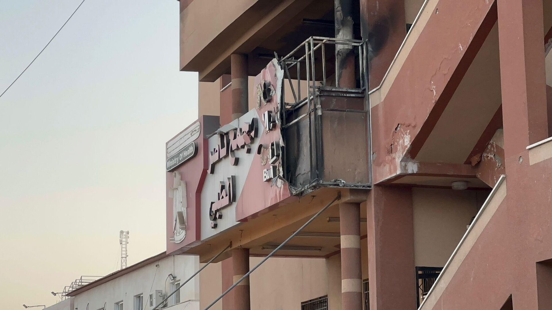 مصعب أبو طعيمة يتآكل جسده ببطء في انتظار أمل للعلاج خارج غزة  - سبوتنيك عربي, 1920, 30.04.2026