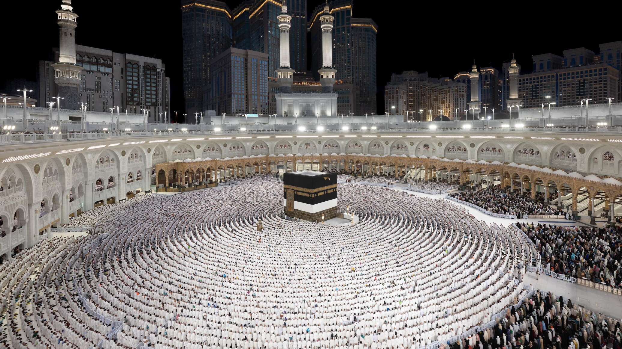 مبادرة "قرى المشاعر" تخدم 300 ألف حاج في عرفات