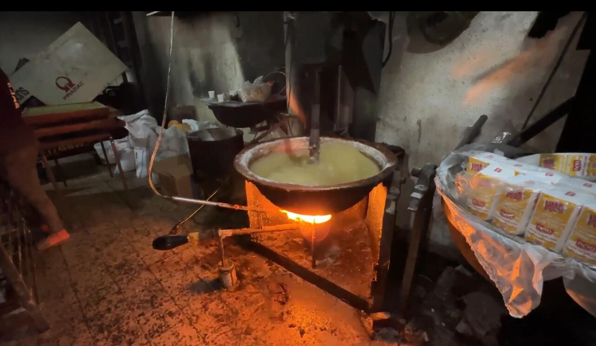الحلقوم يخفف مرارة الحرب في غزة ويكسو العيد بفرحة متبقية الحلقوم يخفف مرارة الحرب في غزة ويكسو العيد بفرحة متبقية - سبوتنيك عربي, 1920, 29.05.2026