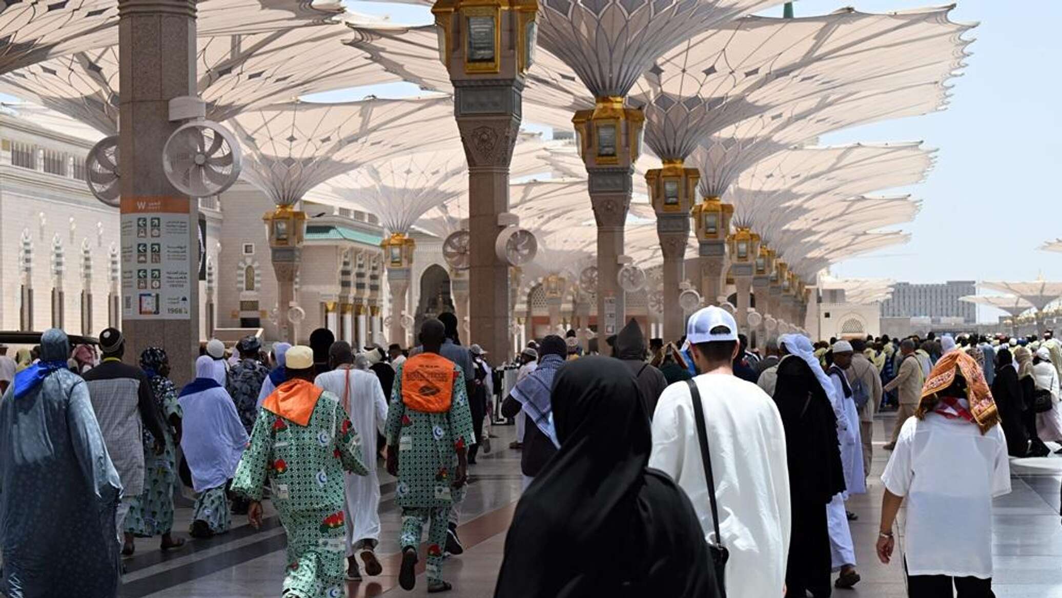 بعد انتهاء مناسك الحج.. المسجد النبوي يرفع جاهزيته لاستقبال الزوار والمصلين