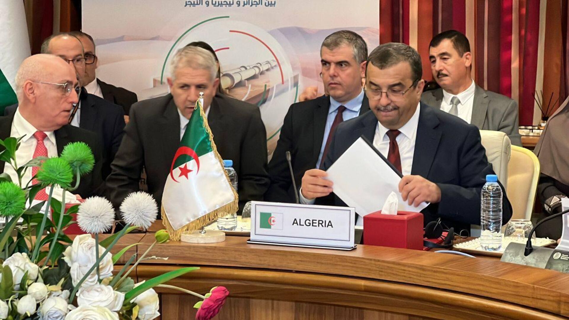 أعمال الاجتماع الوزاري الخامس للجنة التوجيهية لمشروع أنبوب الغاز العابر للصحراء أعمال الاجتماع الوزاري الخامس للجنة التوجيهية لمشروع أنبوب الغاز العابر للصحراء - سبوتنيك عربي, 1920, 03.06.2026