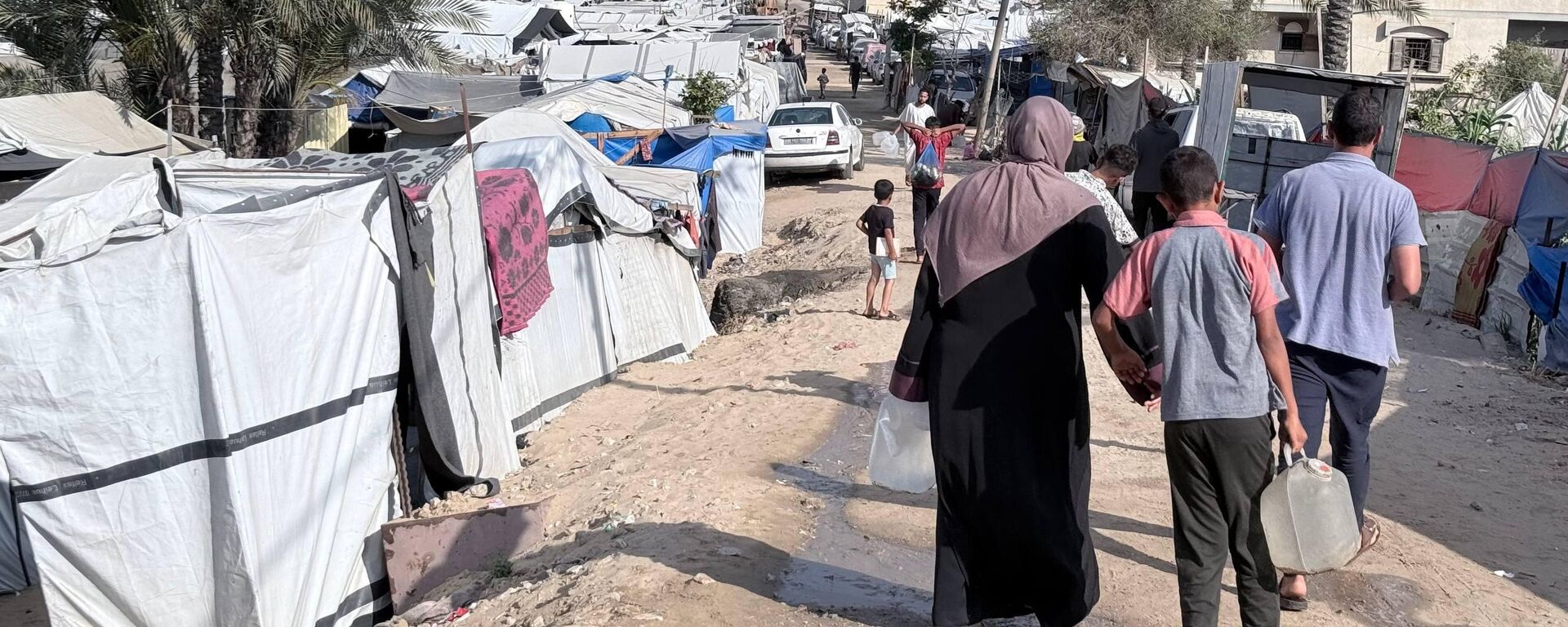 شح المياه يهدد حياة النازحين جنوب قطاع غزة
 - سبوتنيك عربي, 1920, 05.06.2026