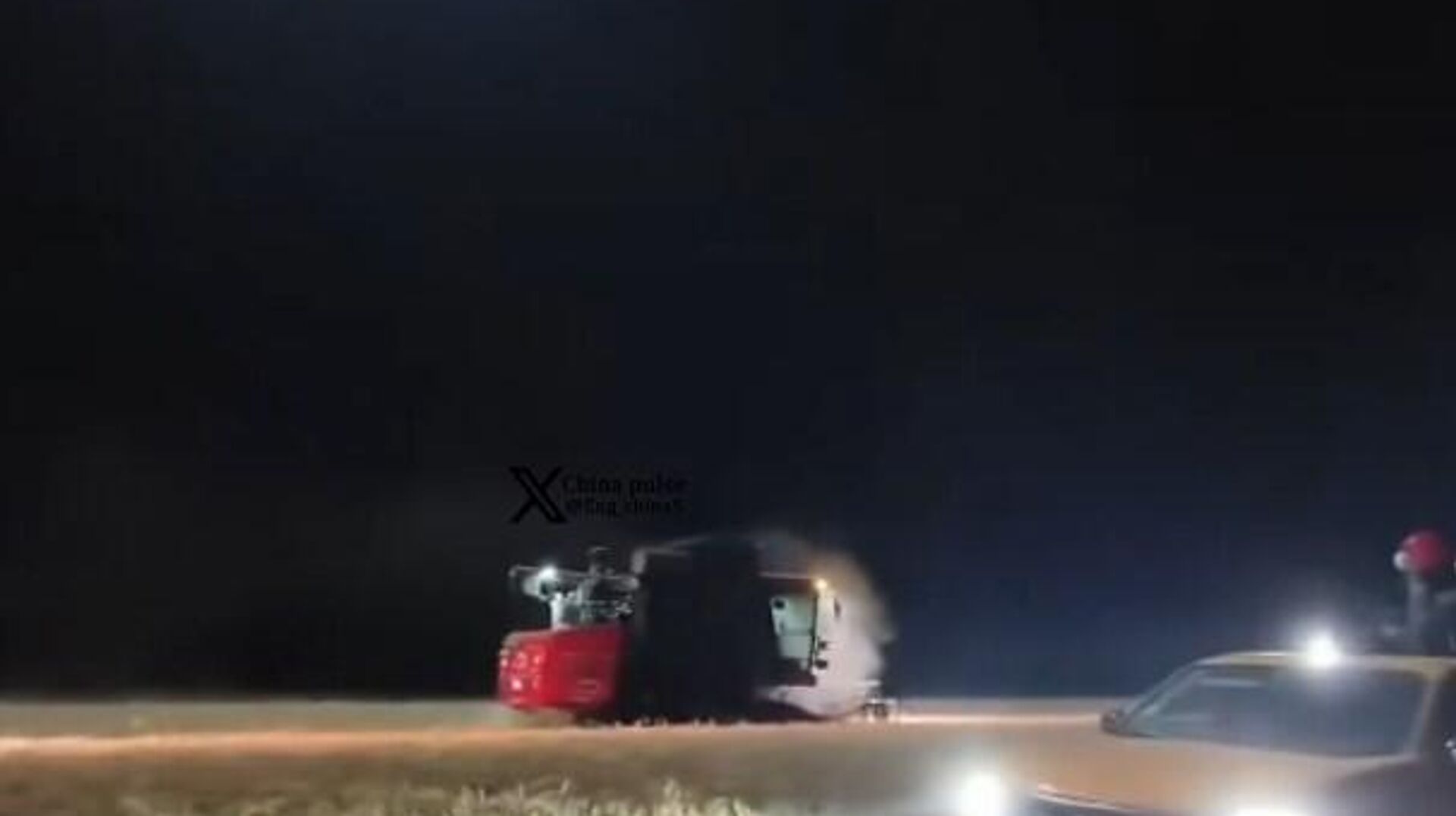 الصين تستخدم الطائرات المسيرة كإضاة في الليل لانجاز حصاد القمح بسرعة...فيديو الصين تستخدم الطائرات المسيرة كإضاة في الليل لانجاز حصاد القمح بسرعة...فيديو - سبوتنيك عربي, 1920, 14.06.2026