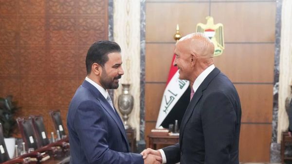 رئيس الوزراء العراقي علي الزيدي والمبعوث الرئاسي الخاص للرئيس الأمريكي دونالد ترامب، توم باراك - سبوتنيك عربي
