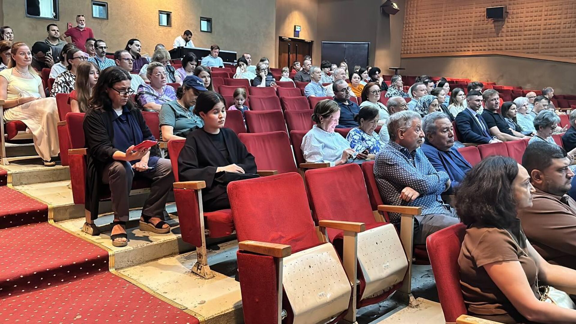 السينما الروسية تضيء شاشات الجزائر وتفتح جسورا ثقافية جديدة السينما الروسية تضيء شاشات الجزائر وتفتح جسورا ثقافية جديدة - سبوتنيك عربي, 1920, 16.06.2026