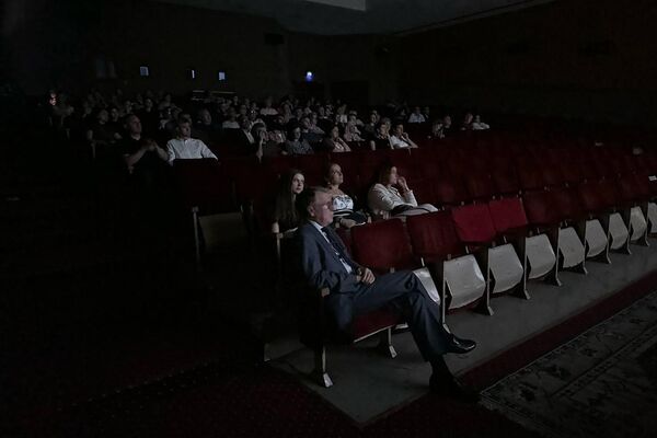السينما الروسية تضيء شاشات الجزائر وتفتح جسورا ثقافية جديدة السينما الروسية تضيء شاشات الجزائر وتفتح جسورا ثقافية جديدة - سبوتنيك عربي