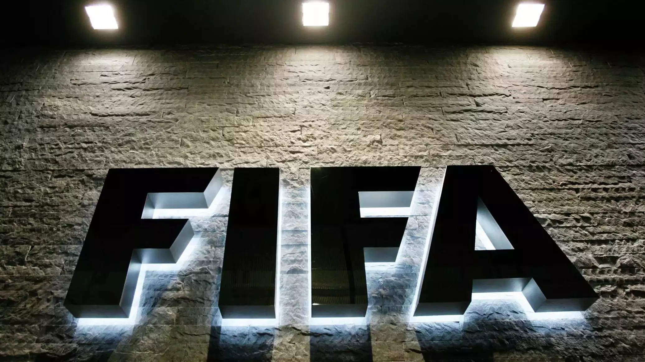 الأردن يتهم "الفيفا" بابتزازه ماليا وسياسيا