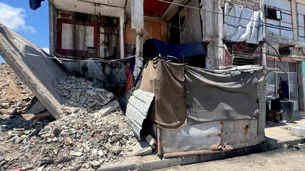 شح المواد وارتفاع تكاليف البناء يمنعان آلاف العائلات في غزة من العودة إلى بيوتها المدمرة
 - سبوتنيك عربي