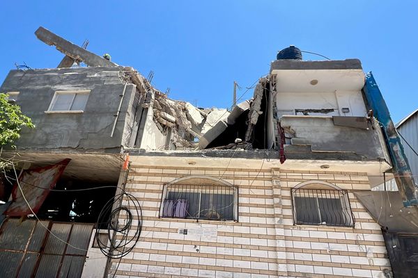 شح المواد وارتفاع تكاليف البناء يمنعان آلاف العائلات في غزة من العودة إلى بيوتها المدمرة
 - سبوتنيك عربي